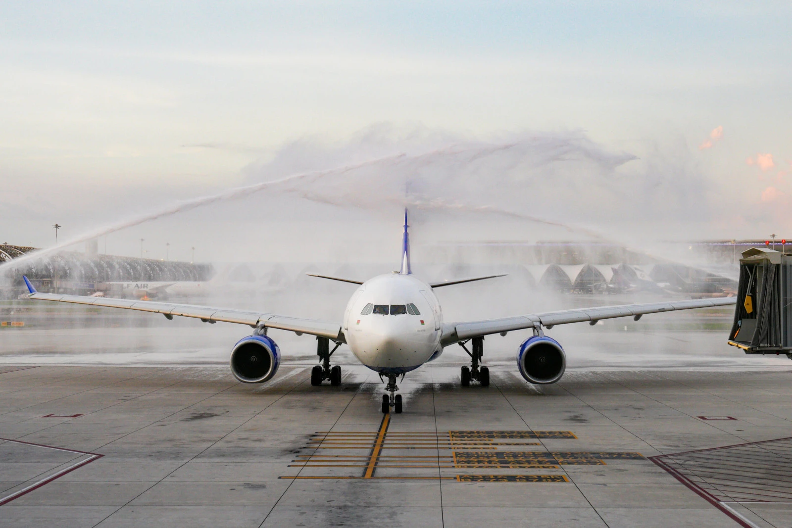 ТАТ приветствует первый рейс Belavia Минск–Бангкок в преддверии запуска маршрута на Пхукет