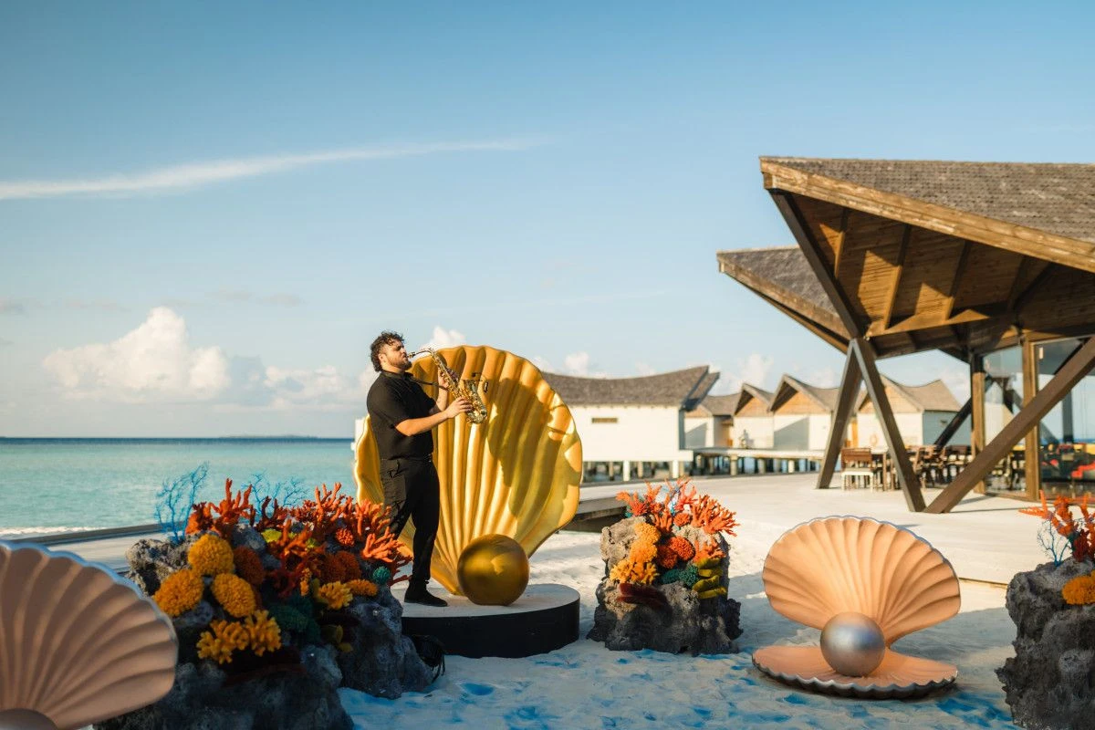 Kuredhivaru Resort and Spa отмечает восемь лет месяцем островных торжеств