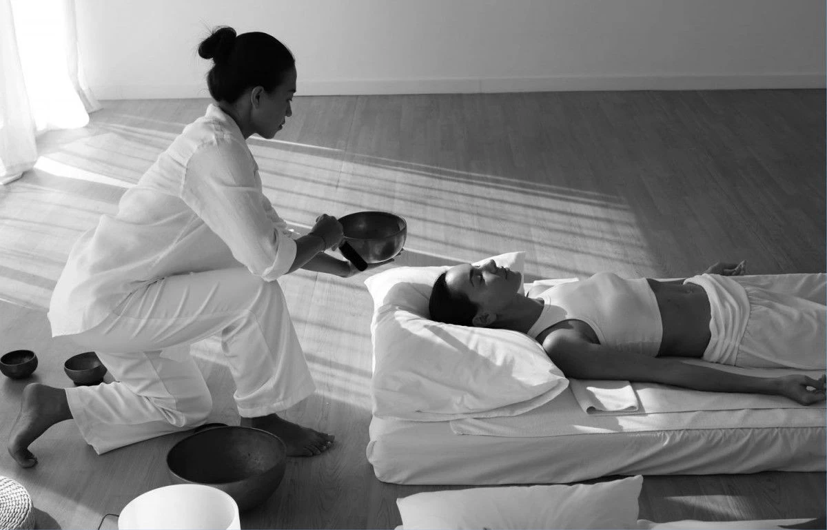 Обновлённый The Standard Spa: надводный велнес-центр курорта The Standard, Huruvalhi Maldives by Hyatt
