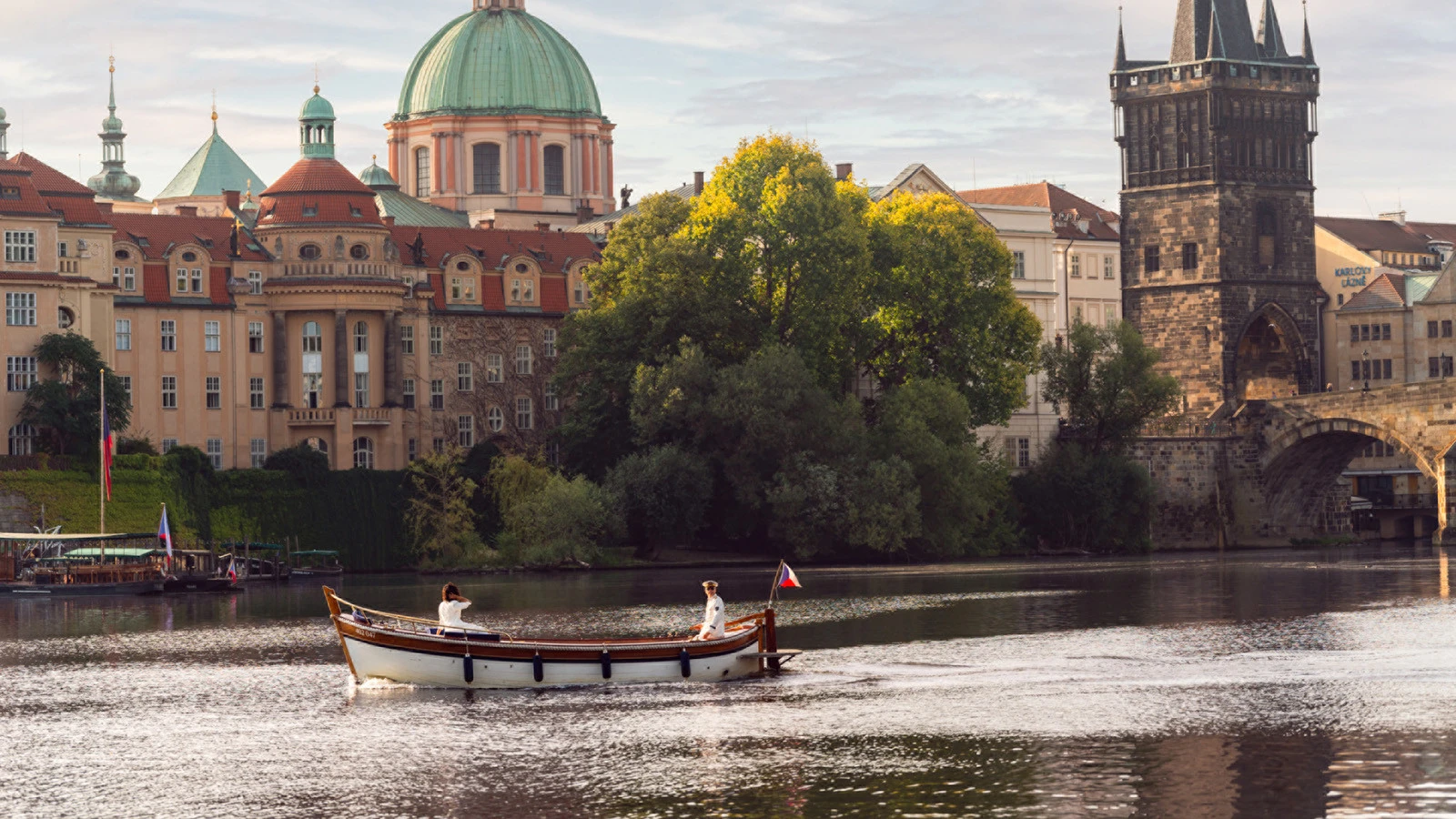 День благодарения в Праге: осенний отпуск в отеле Four Seasons Hotel Prague