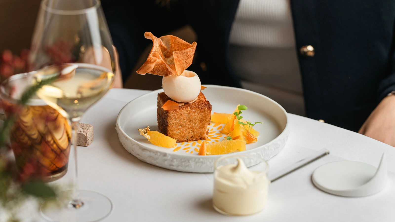 Отель Four Seasons Hotel des Bergues Geneva встречает праздничный сезон волшебными торжествами, изысканной кухней и альпийским велнесом