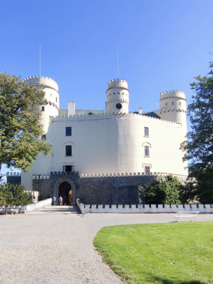 Из Праги в замки Орлик и Глубока, а потом в Чешский Крумлов