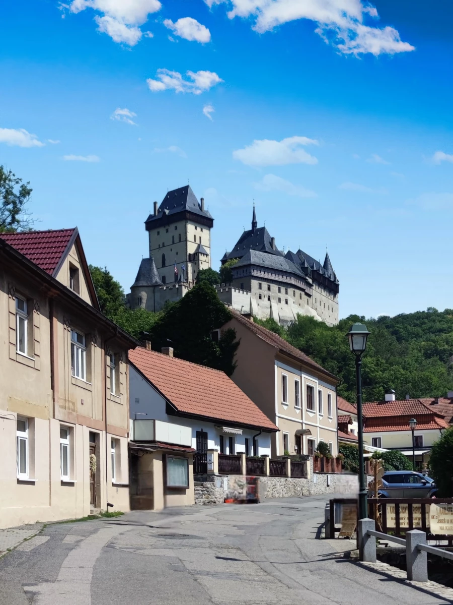 Из Праги в замки Карлштейн и Конопиште