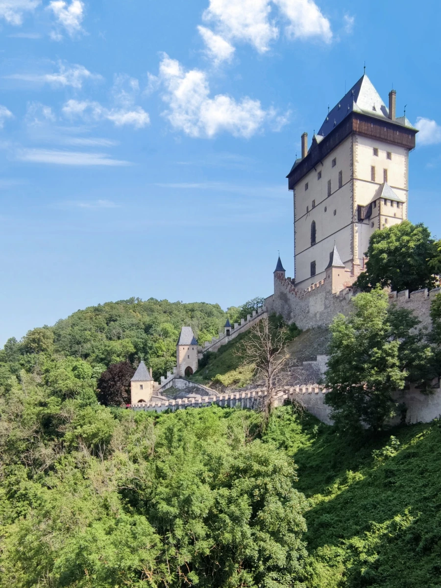 Из Праги в замки Карлштейн и Конопиште