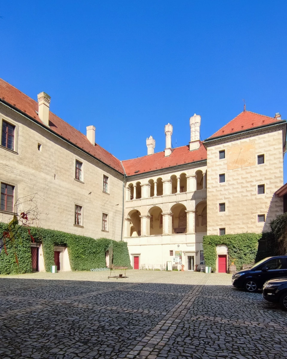 Из Праги в Терезин и замок Мельник