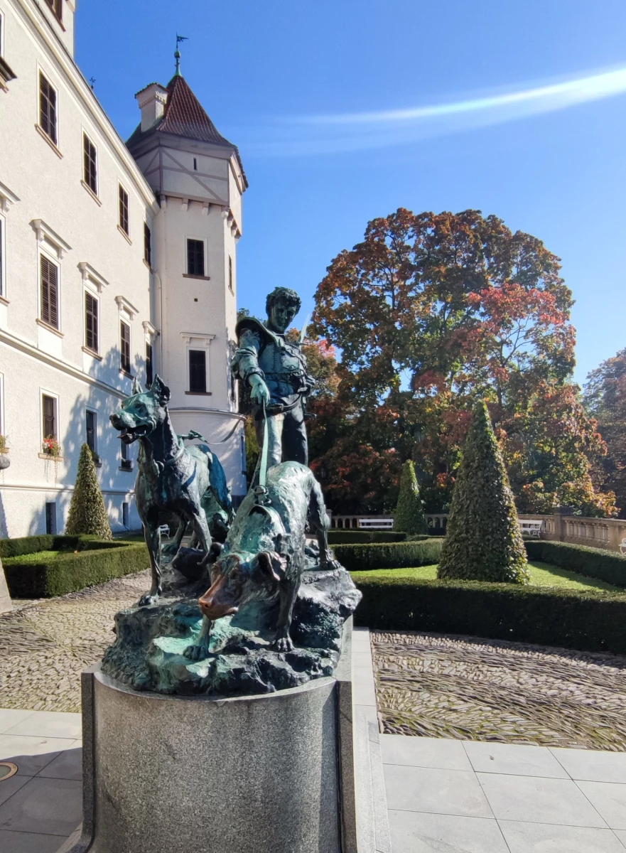 Из Праги в замок Конопиште и Велкопоповицкий Козел