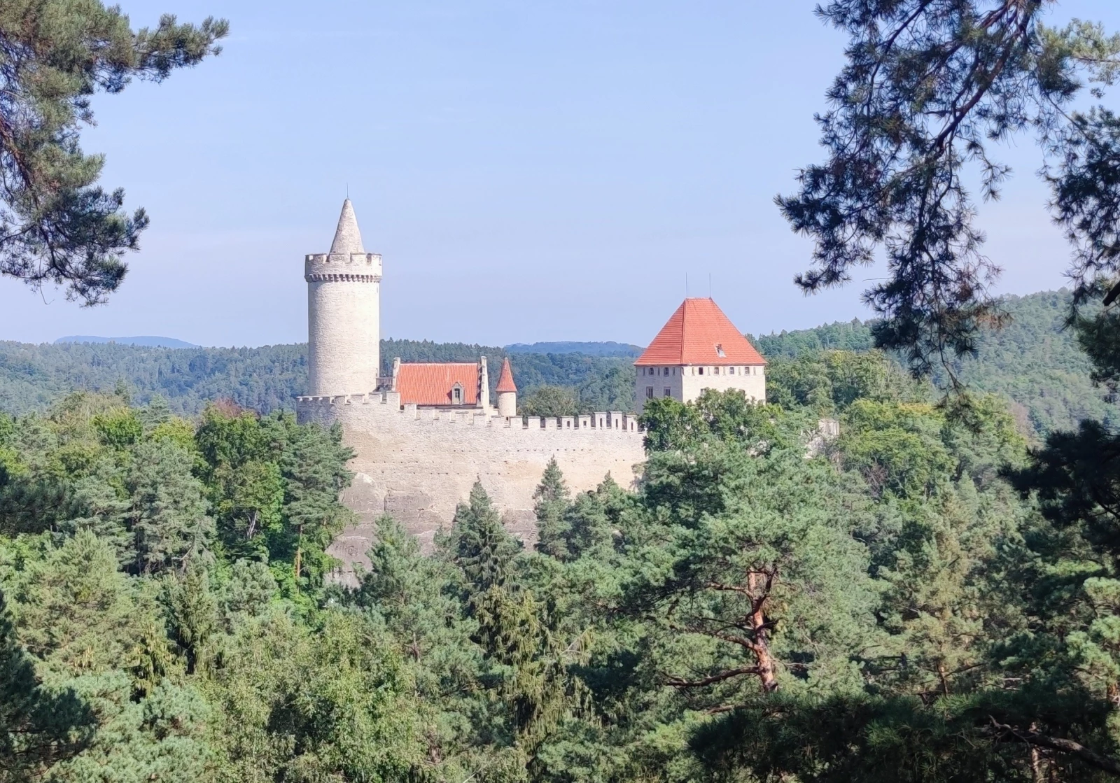 Из Праги в замки Окорж, Кокоржин и Мельник