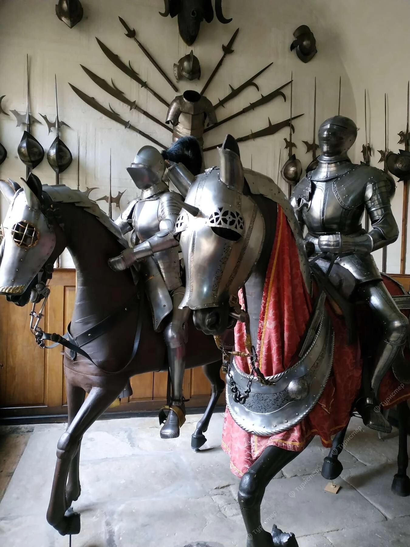 Из Праги в Кутну Гору, Часлав и замок Жлебы