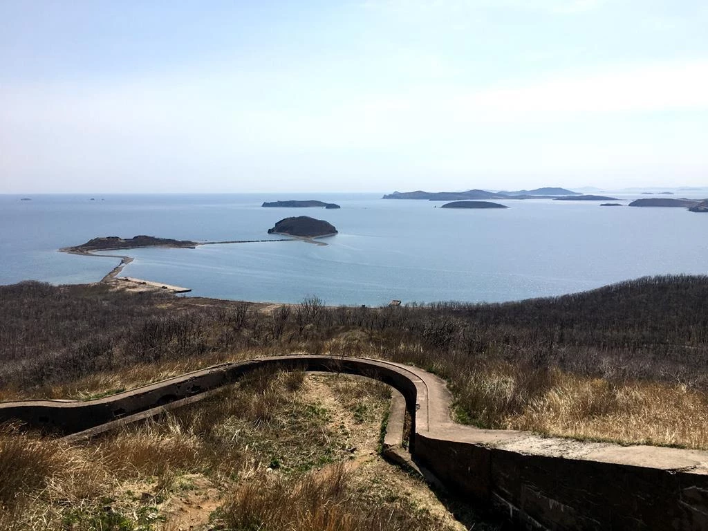 Вокруг острова Русский