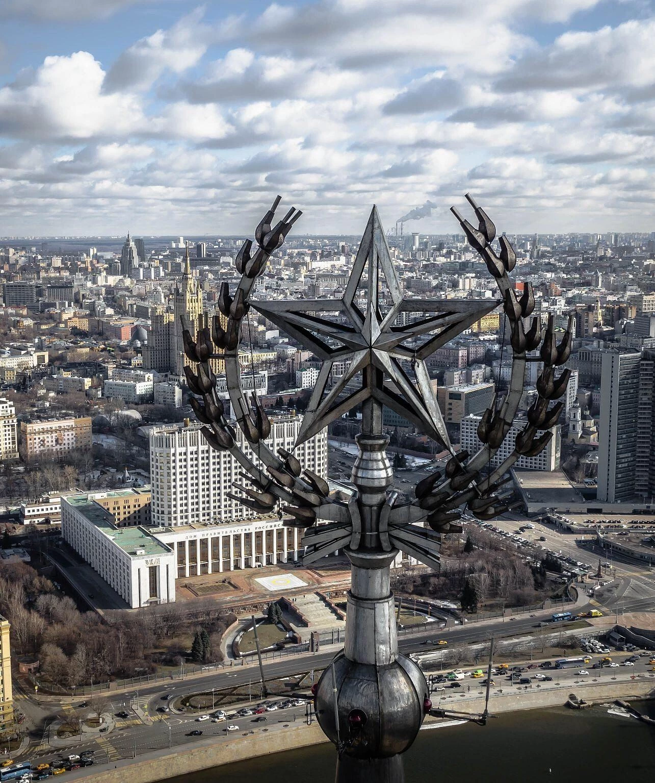 «Путешествие к звезде» - экскурсия на шпиль Сталинской высотки (ГРУППОВАЯ)