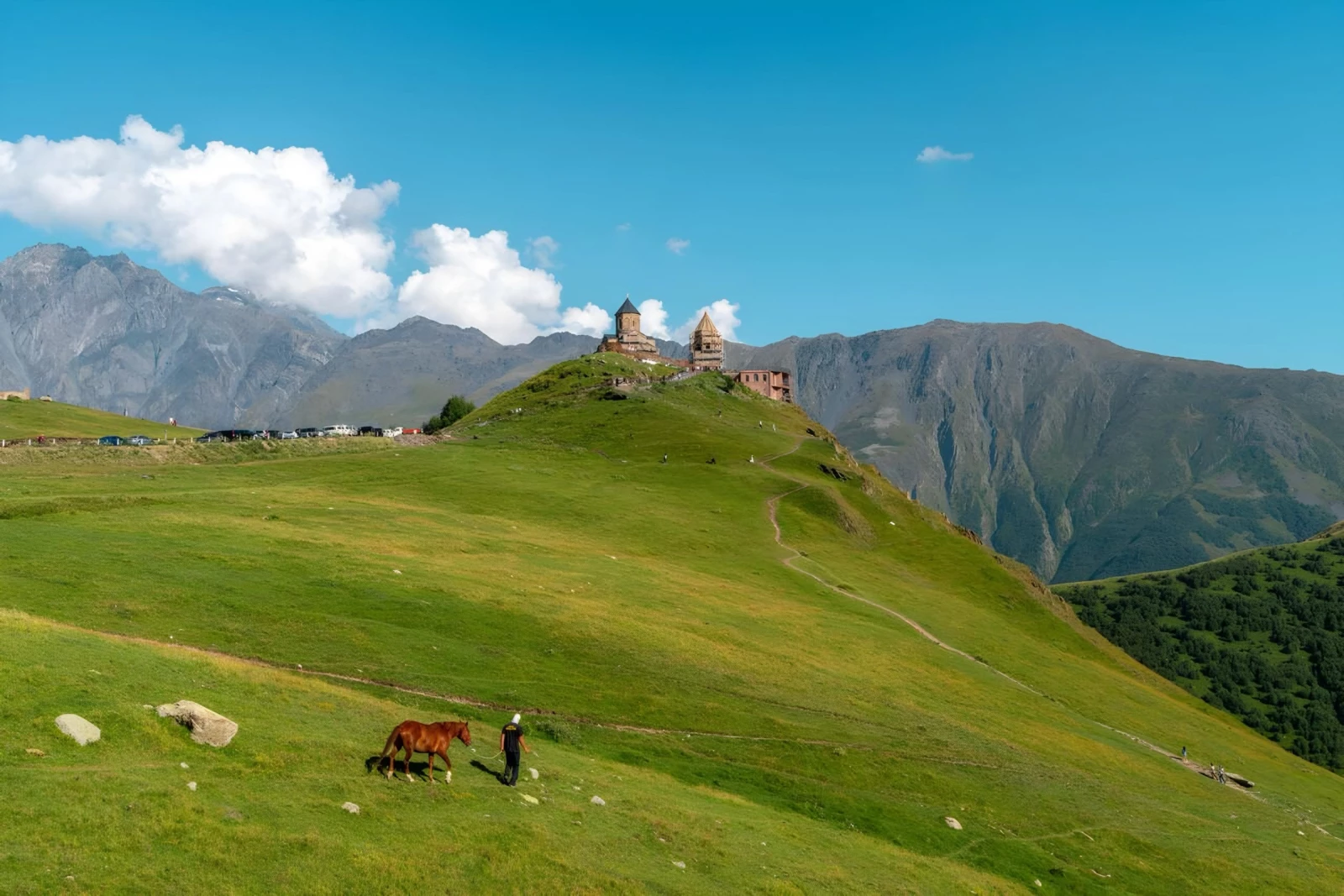 Из Тбилиси в сердце Кавказа – Казбеги и Гергети