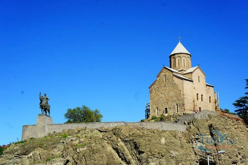 Церковь Метехи в Тбилиси