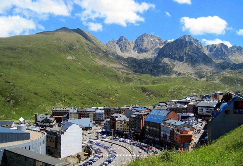 Паррокия Энкамп