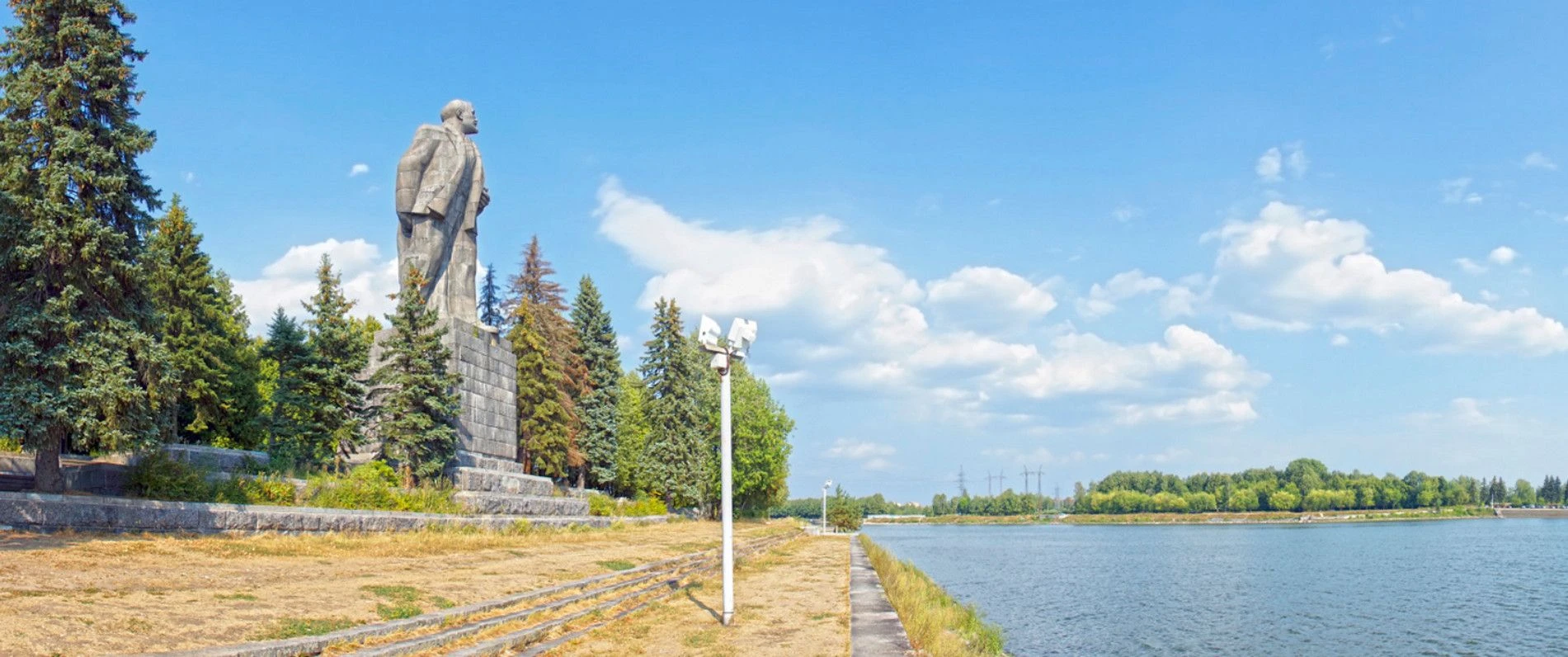 Памятник В.И. Ленину