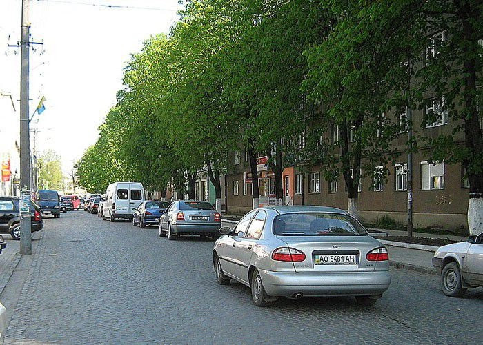 Свалява
