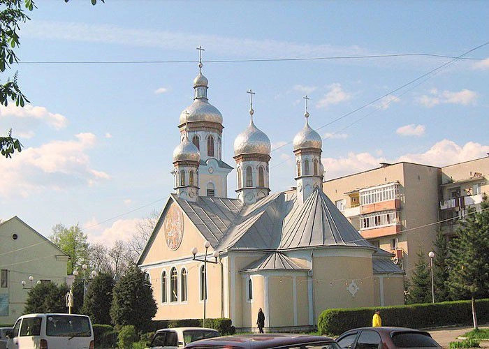 Свалява