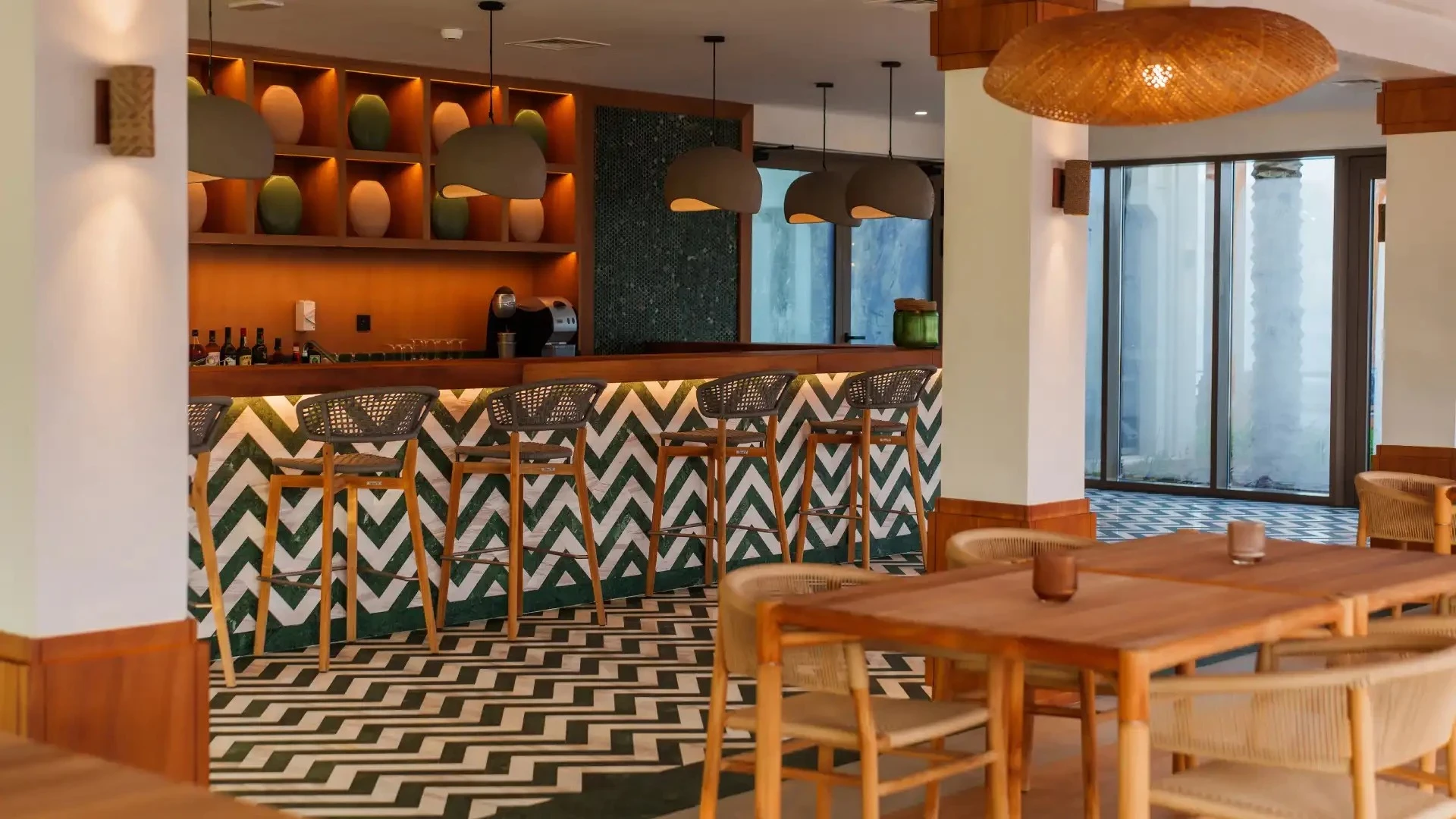 Amara Bar