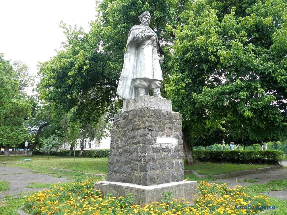 Виноградов