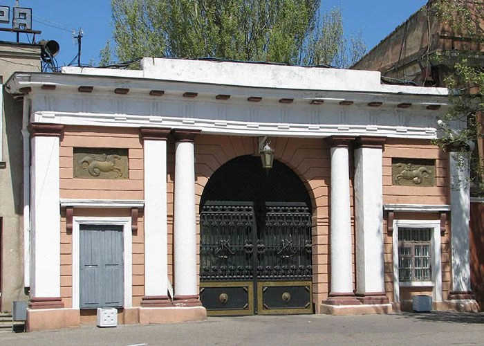 Николаев