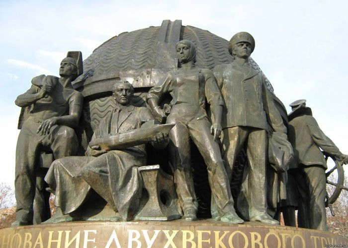 Николаев