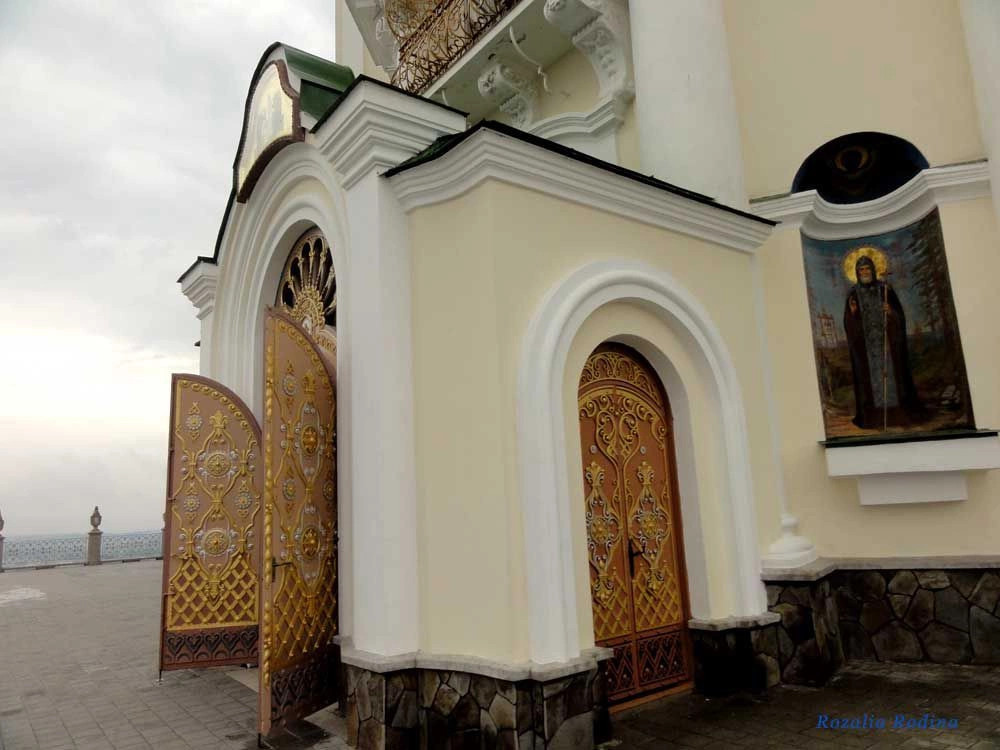 Почаев