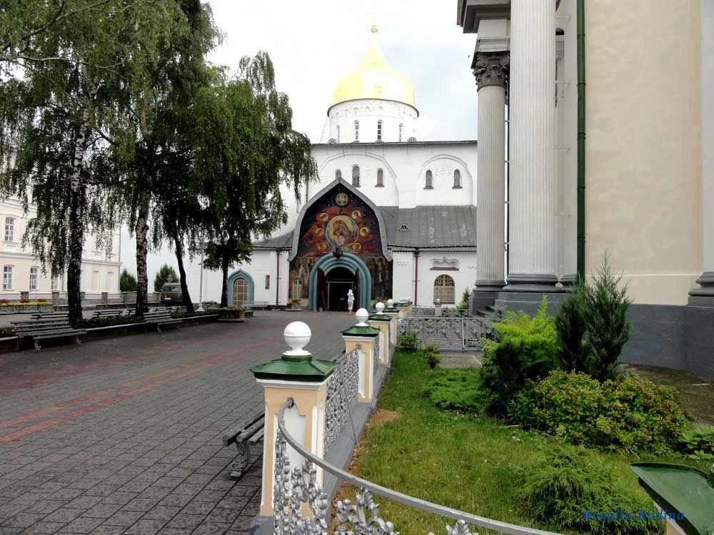 Почаев