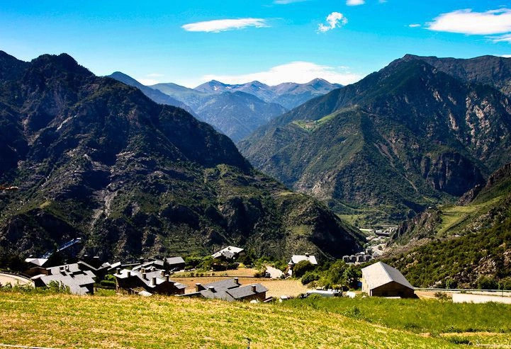 Паррокия Сант-Жулия-де-Лория