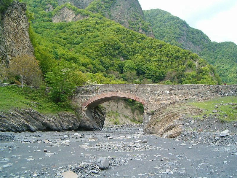 Илису село