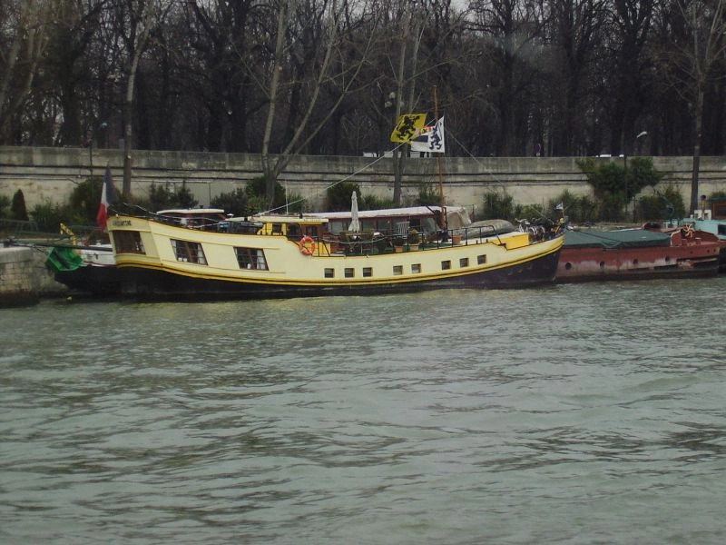 Париж