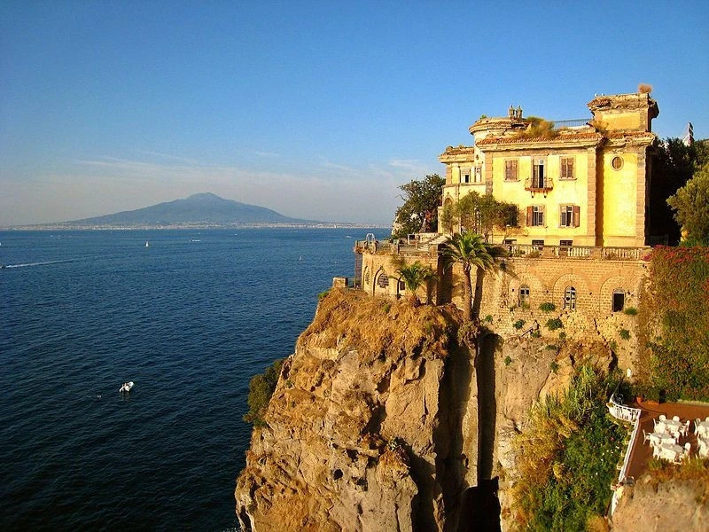 Caravel Hotel SantAgnello 4*