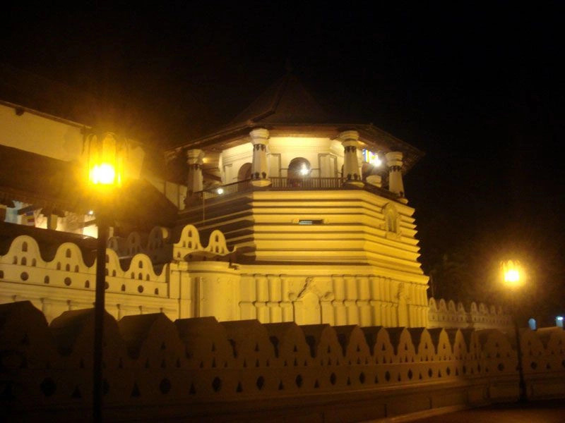 Канди город