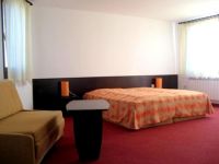  Elena (Р•Р»РµРЅР°)