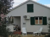  Josko 539 Holiday House