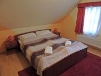  Egri Leanyka Vendeghaz