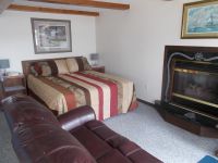  Lily Front Motel & Cottages