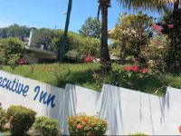  The Executive Inn Roatan