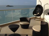  Santa Clara Apartment