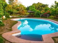  Distant Relatives Ecolodge & Backpackers