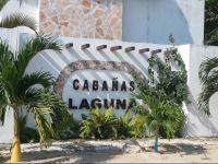  Hotel CabaГ±as Laguna