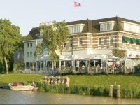  De Zon Hotel & Restaurant