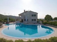  Bristivica Mustrici Holiday Home