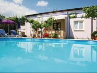  Vinez Cr Holiday Home