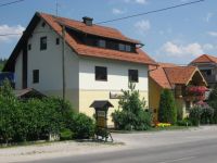  Apartment House Potnik