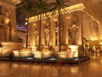  Luxor