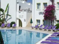  Red Lion Hotel & Studios