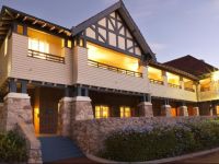  Caves House Hotel