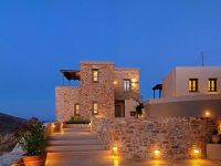  Themonies Luxury Suites