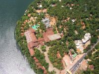  Kadavu Resort & Ayurveda Center