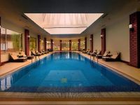  The Lalit Grand Palace Srinagar