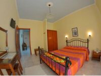  Alex Studios & Apartments